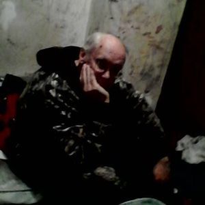 Meet your Posher, Larry